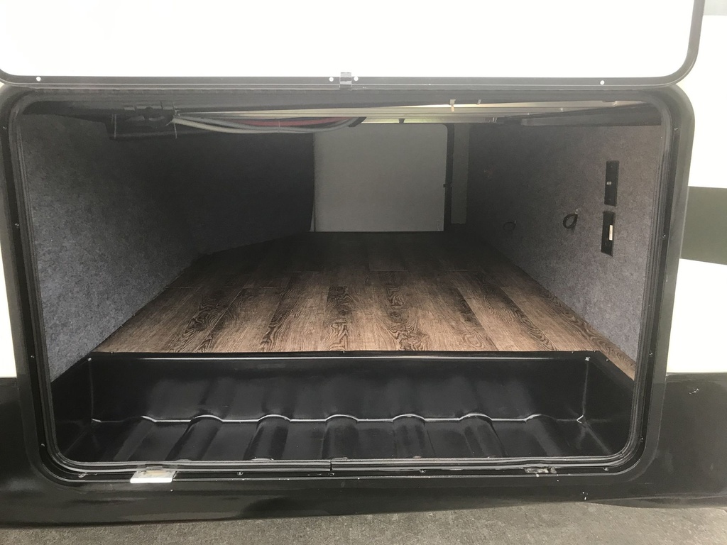 Photo 9 - 2016 Coachmen Fifth Wheel rental photo 11