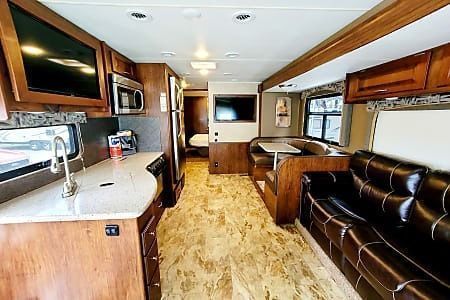 Photo 1 - 2016 Coachmen Class A Motorhome rental photo 3