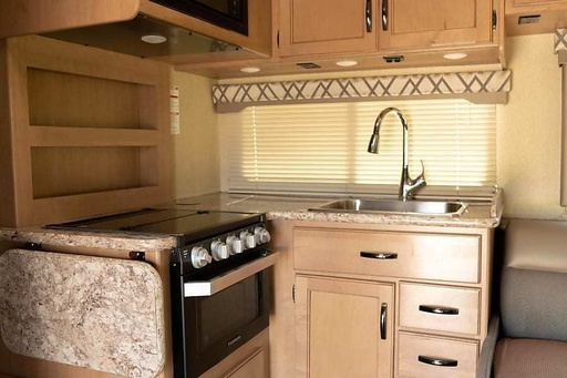 2019 Thor FOUR WINDS Class C Motorhome for rent in Gibsonton, FL