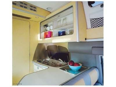 Photo 4 - 2006 Airstream Class C Motorhome rental photo 6
