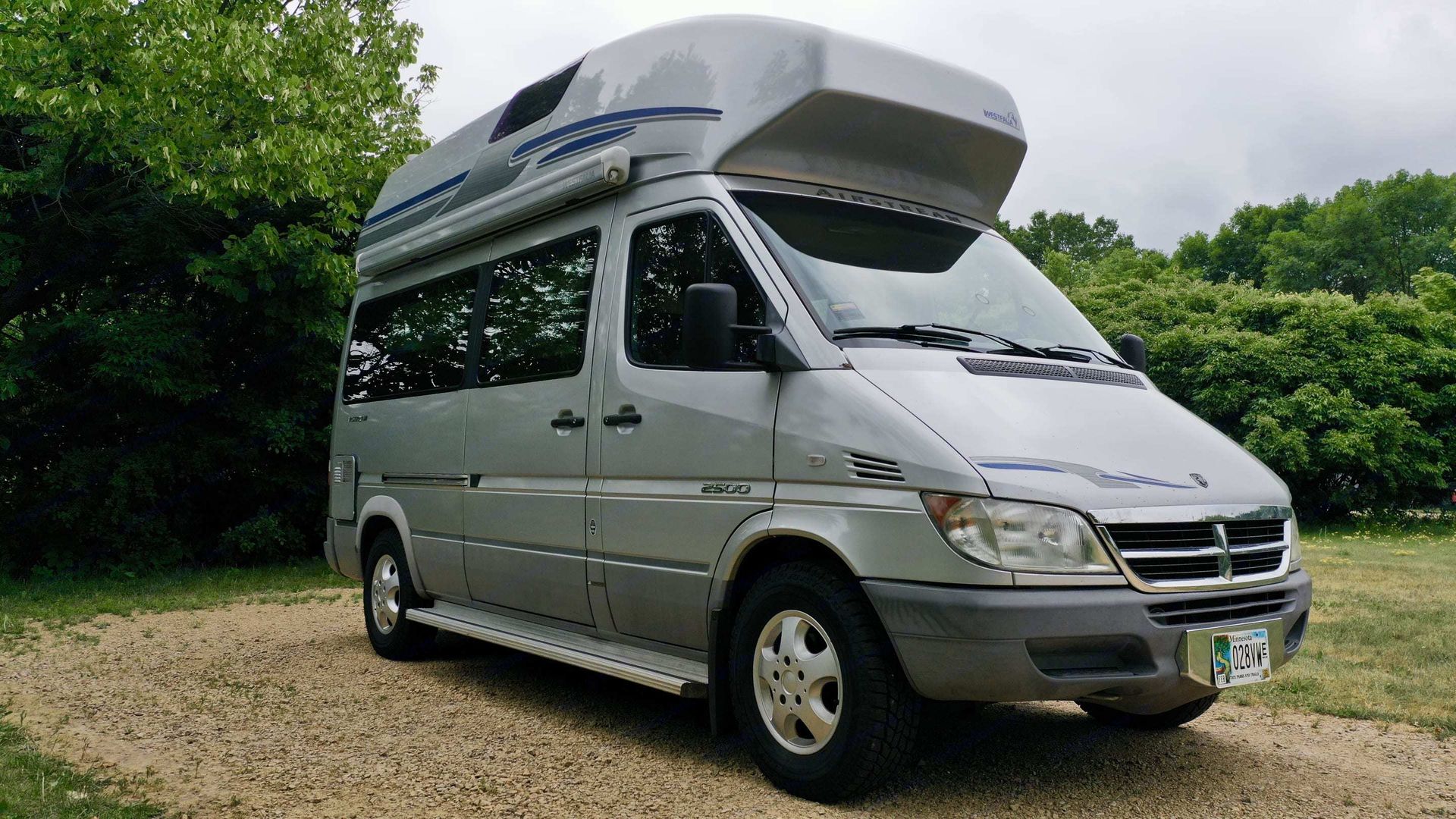 Photo 32 - 2006 Airstream Class C Motorhome rental photo 34