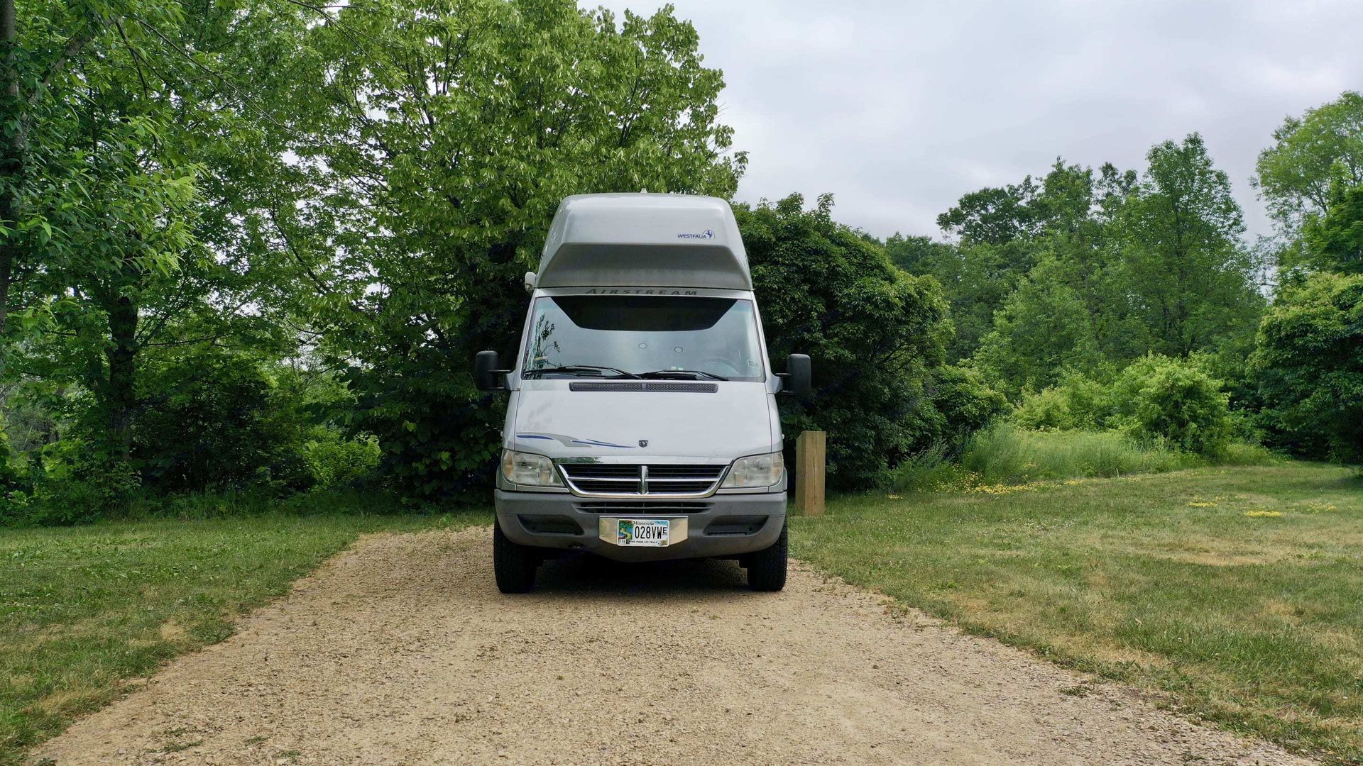 Photo 46 - 2006 Airstream Class C Motorhome rental photo 48