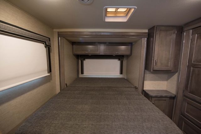 Photo 3 - 2017 Winnebago Class C Motorhome rental photo 5