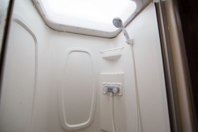 Photo 4 - 2017 Winnebago Class C Motorhome rental photo 6