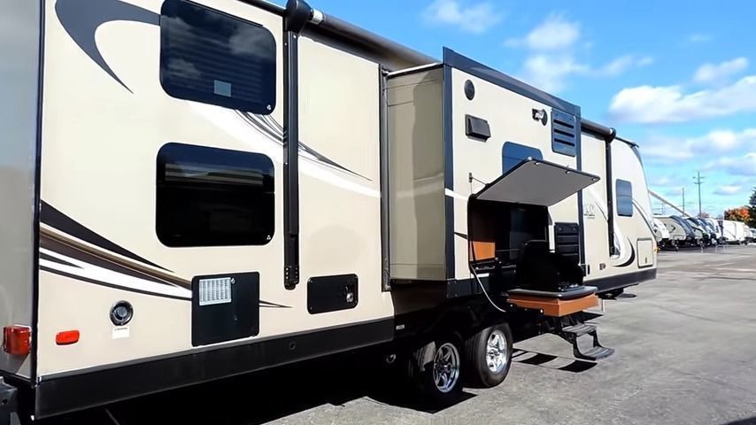 Photo 3 - 2014 Dutchmen Travel Trailer rental photo 5