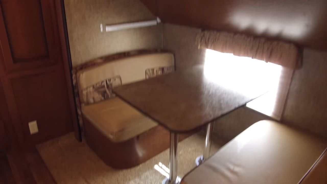 Photo 15 - 2014 Dutchmen Travel Trailer rental photo 17