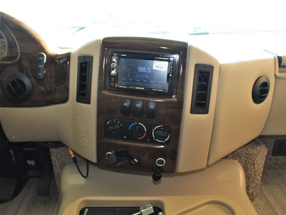 Photo 12 - 2020 Thor Class A Motorhome rental photo 13