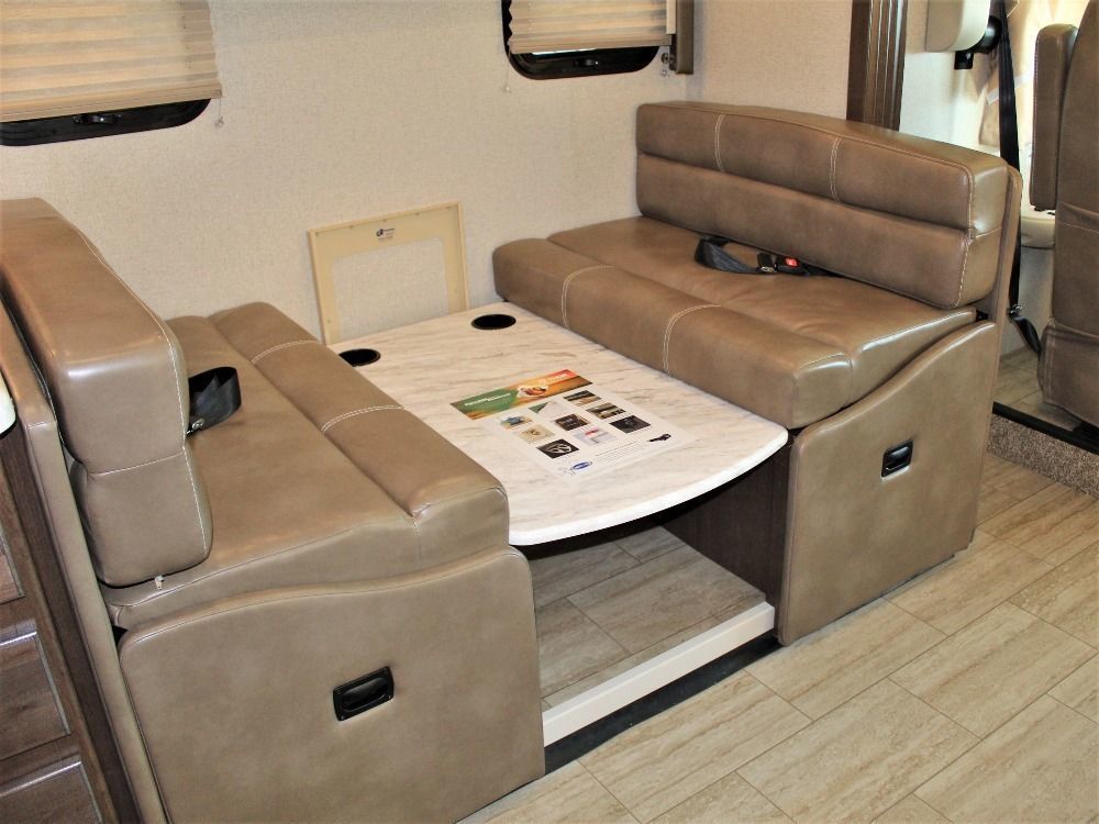 Photo 25 - 2020 Thor Class A Motorhome rental photo 26