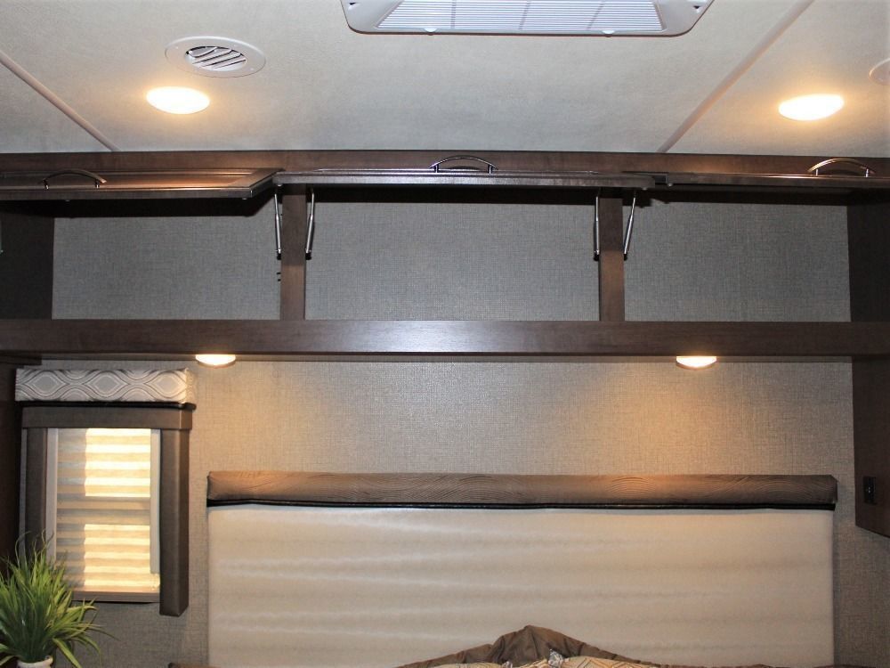 Photo 35 - 2020 Thor Class A Motorhome rental photo 36