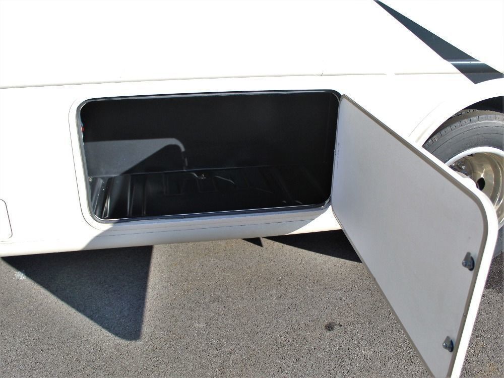 Photo 50 - 2020 Thor Class A Motorhome rental photo 51