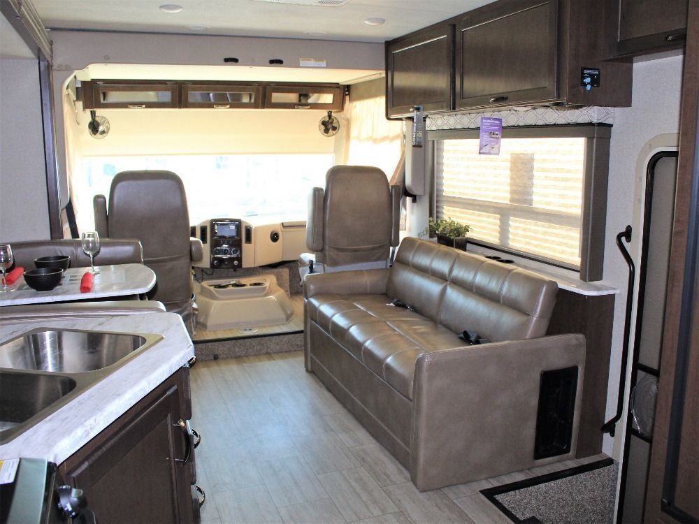 Photo 59 - 2020 Thor Class A Motorhome rental photo 60