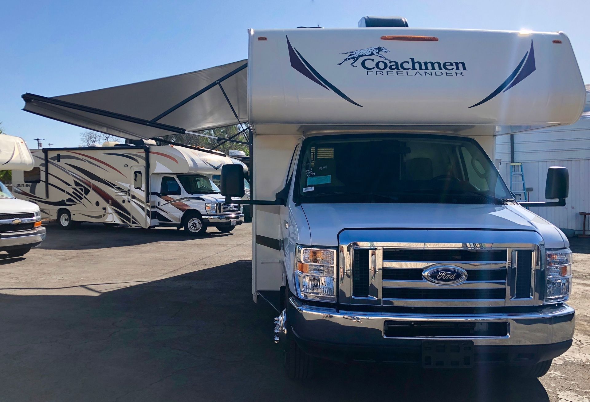 Photo 1 - 2019 Coachmen Class C Motorhome rental photo 3