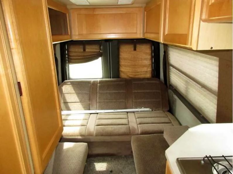 Photo 11 - 2006 Mercedes-Benz Class B Motorhome rental photo 13