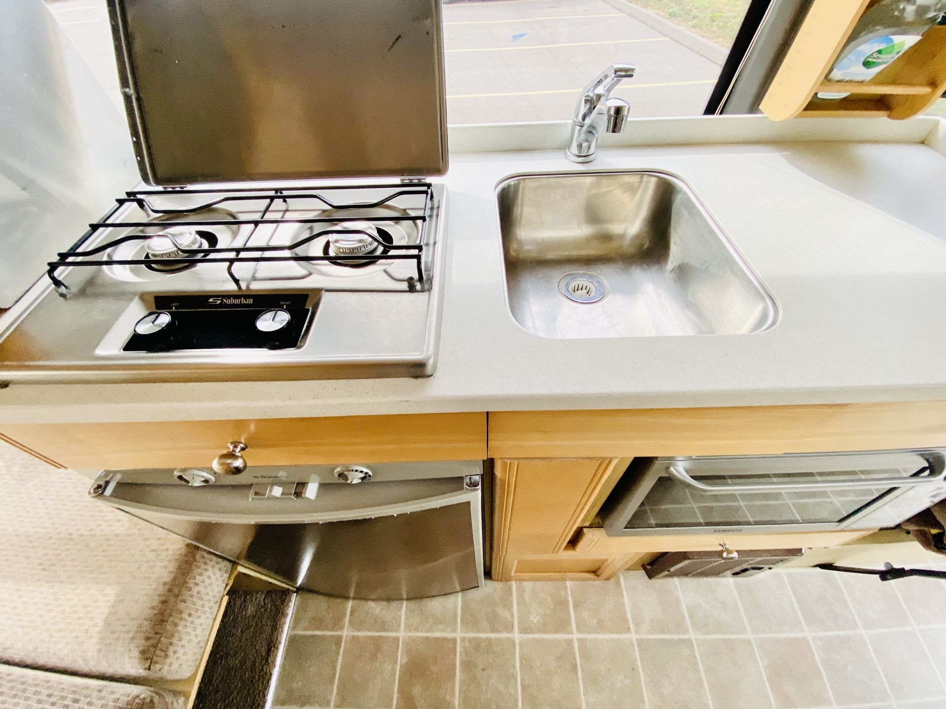 Photo 5 - 2004 Mercedes-Benz Class B Motorhome rental photo 7