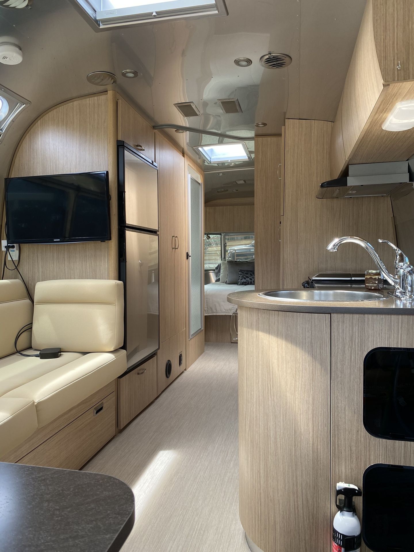 Photo 6 - 2019 Airstream Travel Trailer rental photo 8