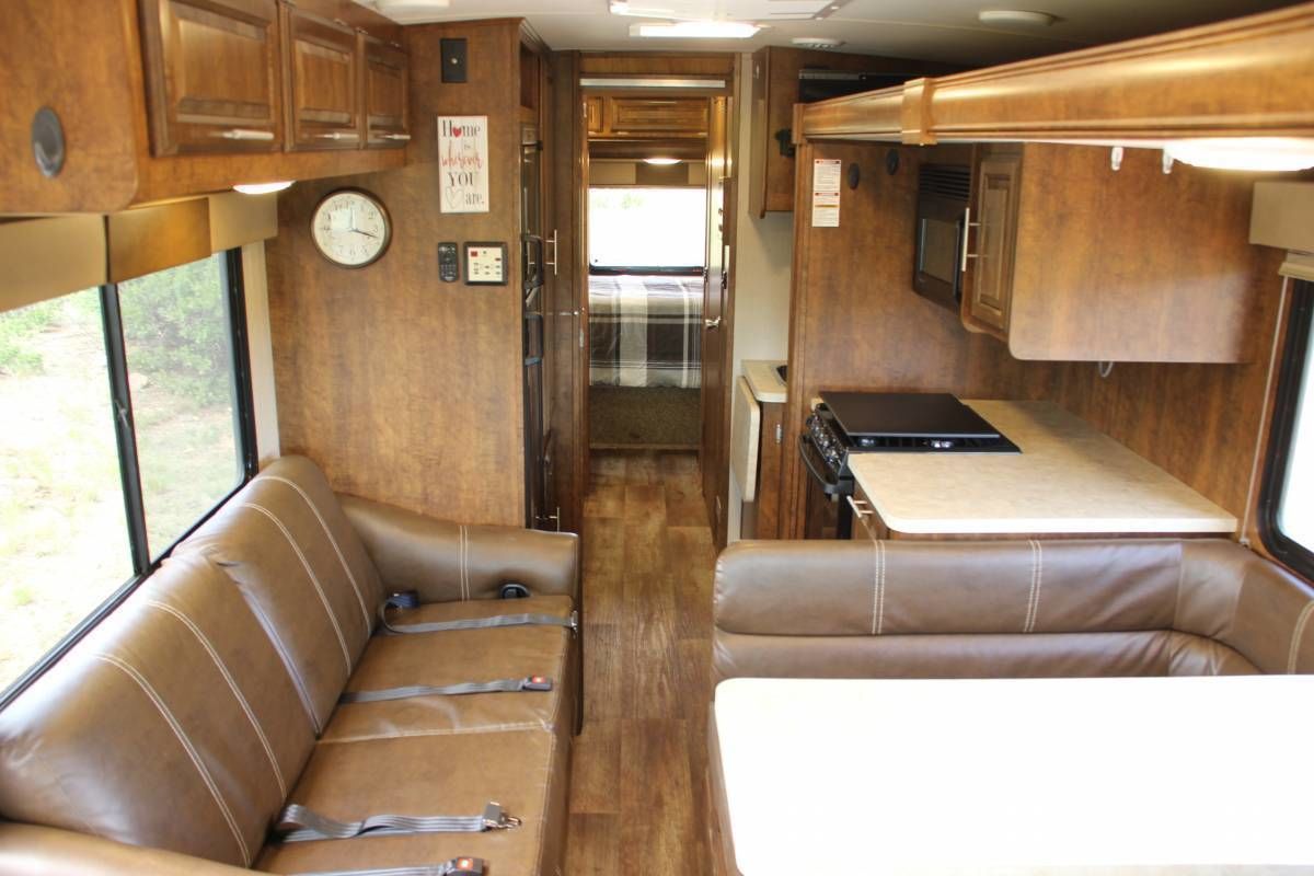 Photo 2 - 2015 Forest River Class A Motorhome rental photo 4