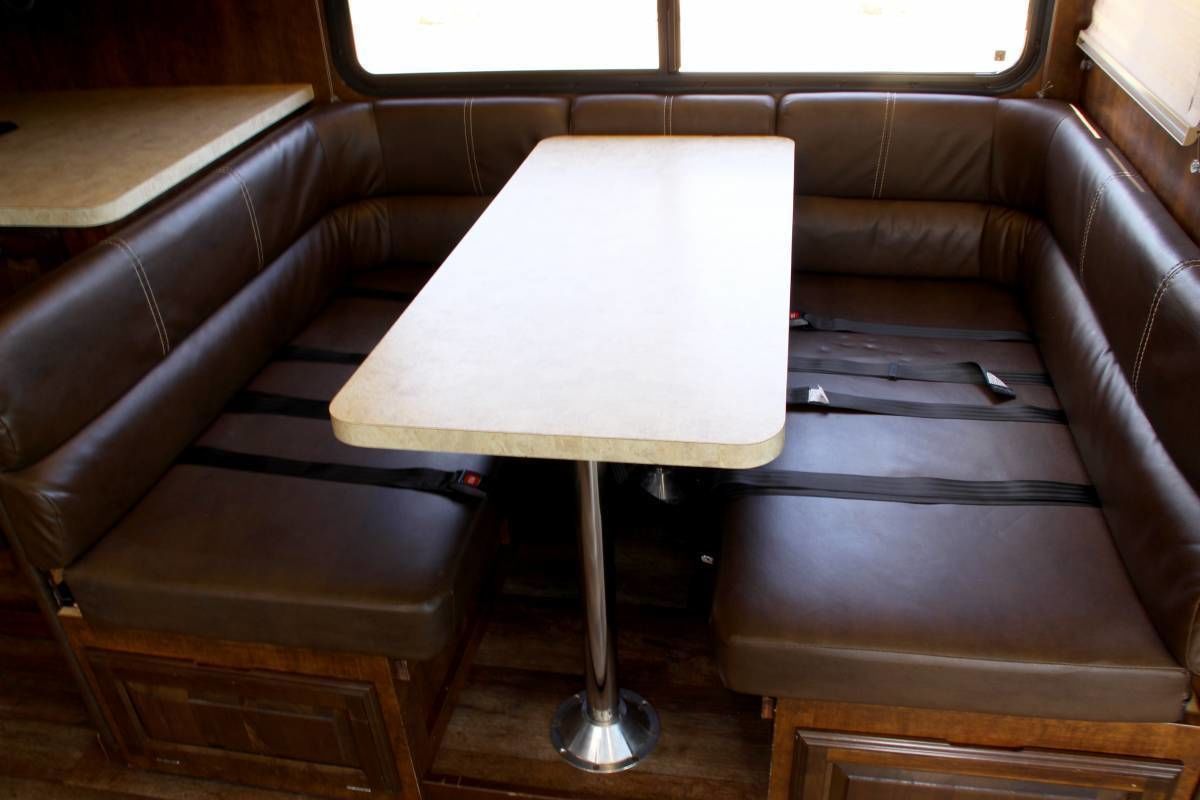 Photo 5 - 2015 Forest River Class A Motorhome rental photo 7