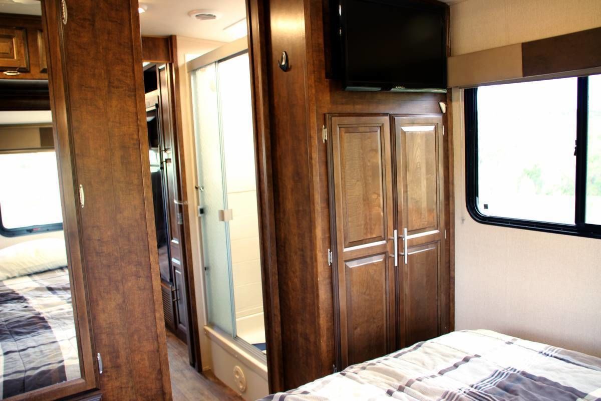 Photo 14 - 2015 Forest River Class A Motorhome rental photo 16