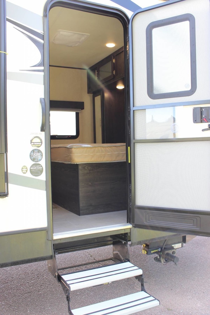 Photo 12 - 2018 Dutchmen Travel Trailer rental photo 14