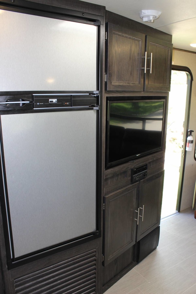 Photo 18 - 2018 Dutchmen Travel Trailer rental photo 20