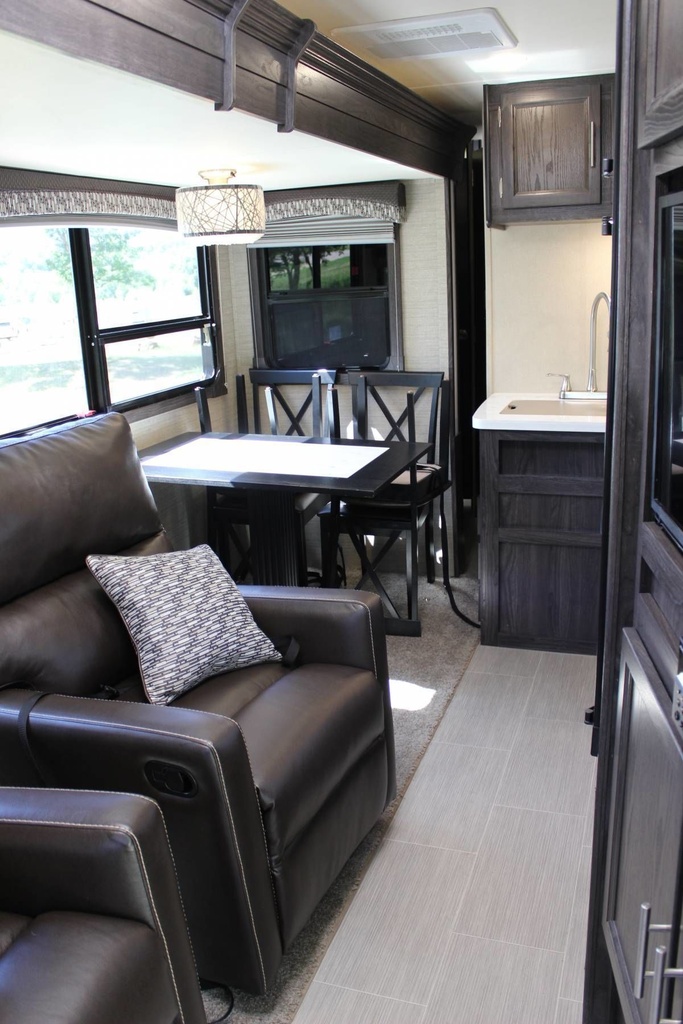 Photo 21 - 2018 Dutchmen Travel Trailer rental photo 23