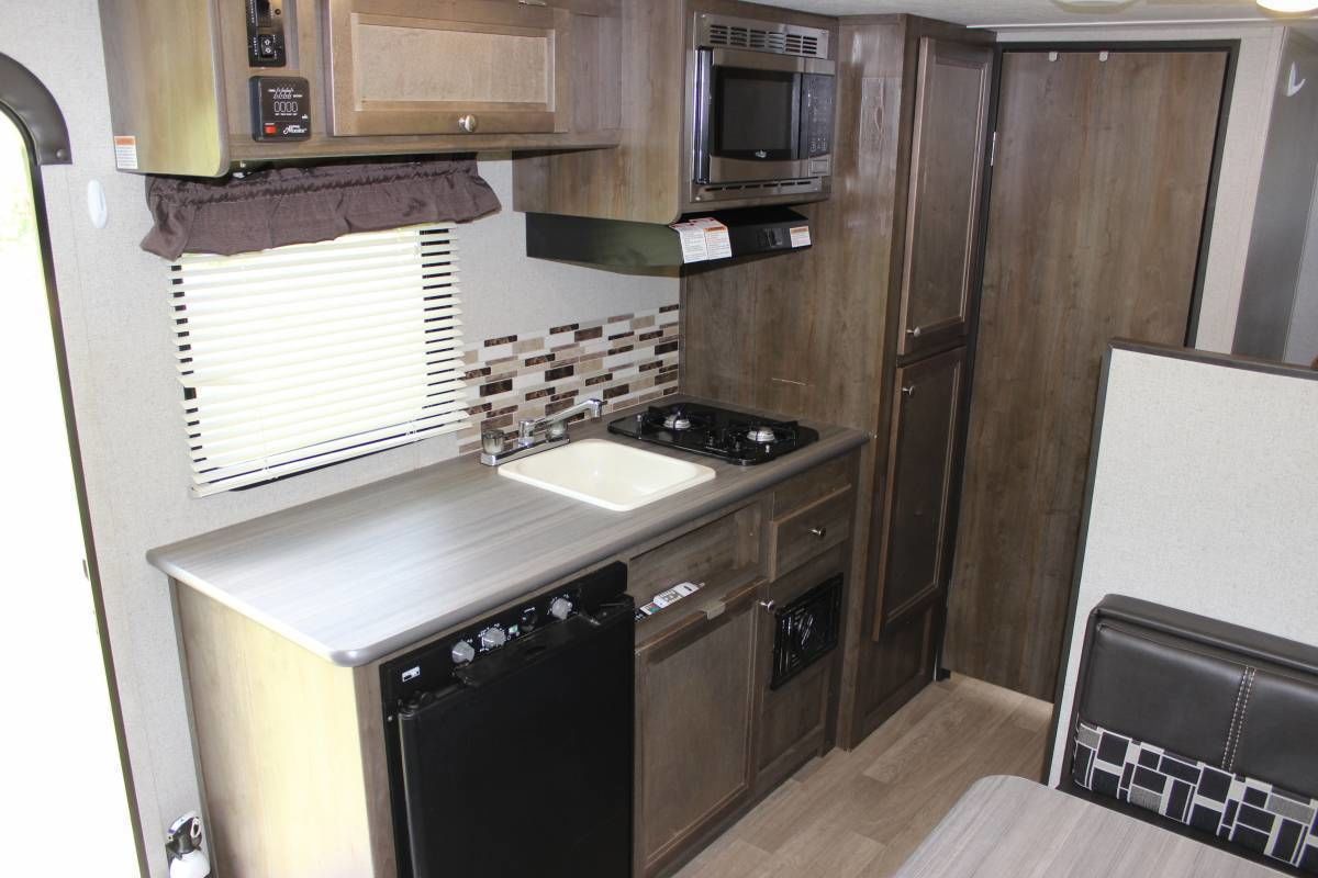 Photo 8 - 2018 Coleman Travel Trailer rental photo 10