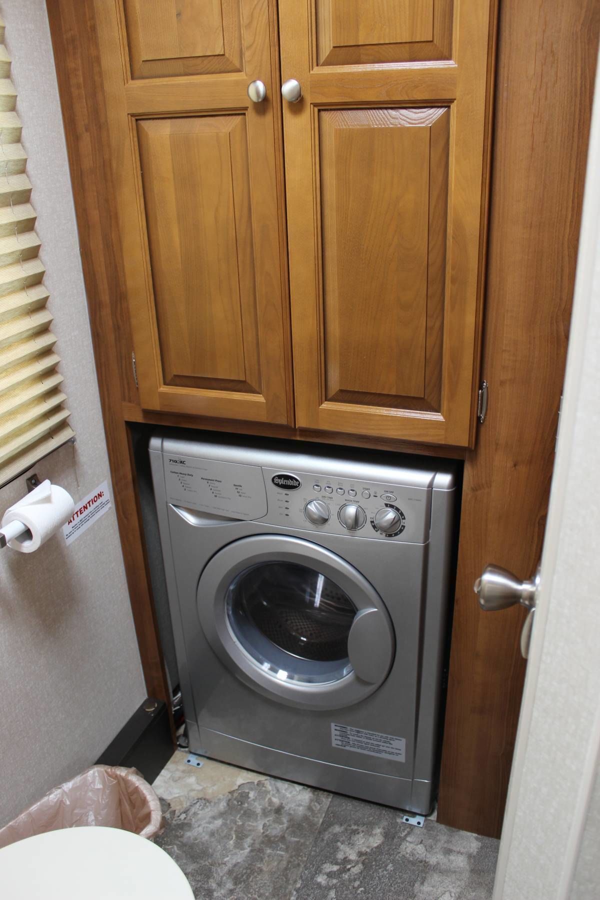 Photo 18 - 2019 Coleman Class C Motorhome rental photo 20