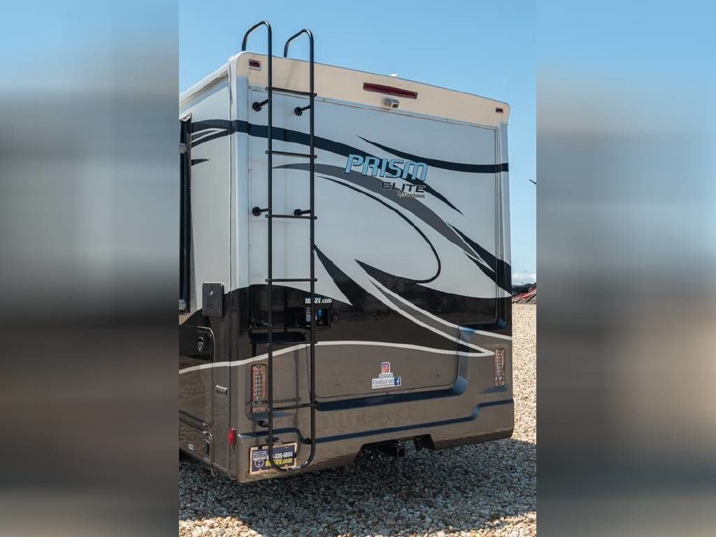 Photo 1 - 2019 Coachmen Class C Motorhome rental photo 3