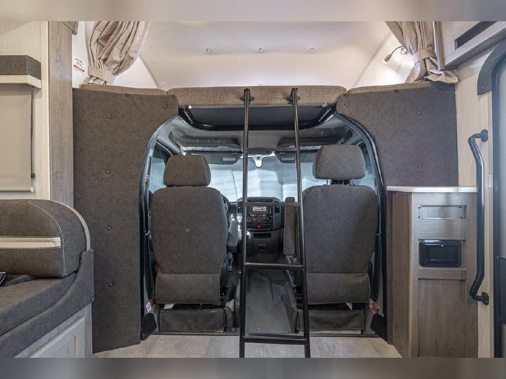 Photo 3 - 2019 Coachmen Class C Motorhome rental photo 5