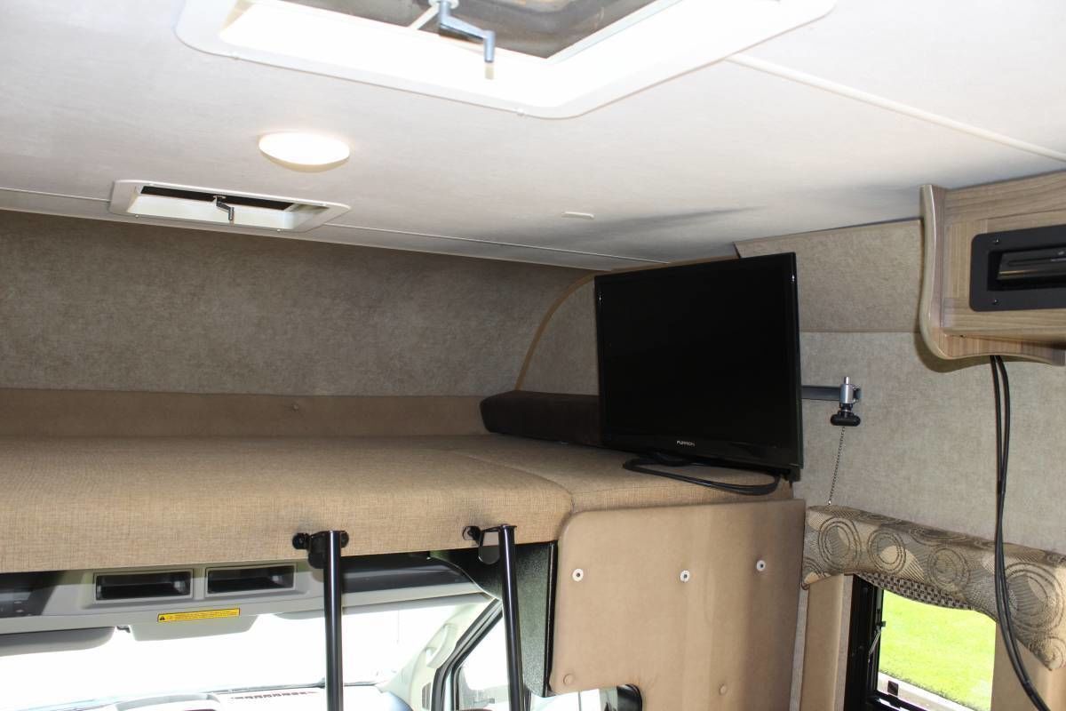 Photo 2 - 2017 Coachmen Class C Motorhome rental photo 4