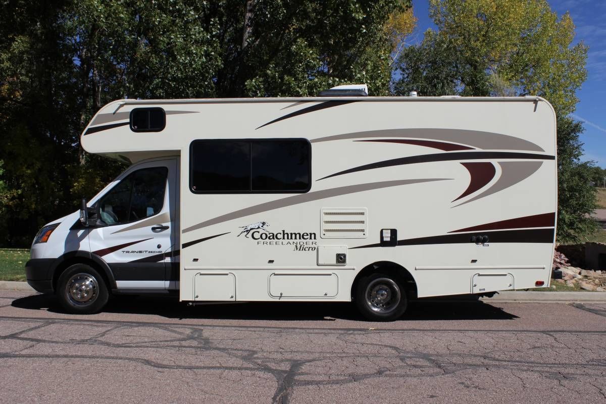 Photo 6 - 2017 Coachmen Class C Motorhome rental photo 8