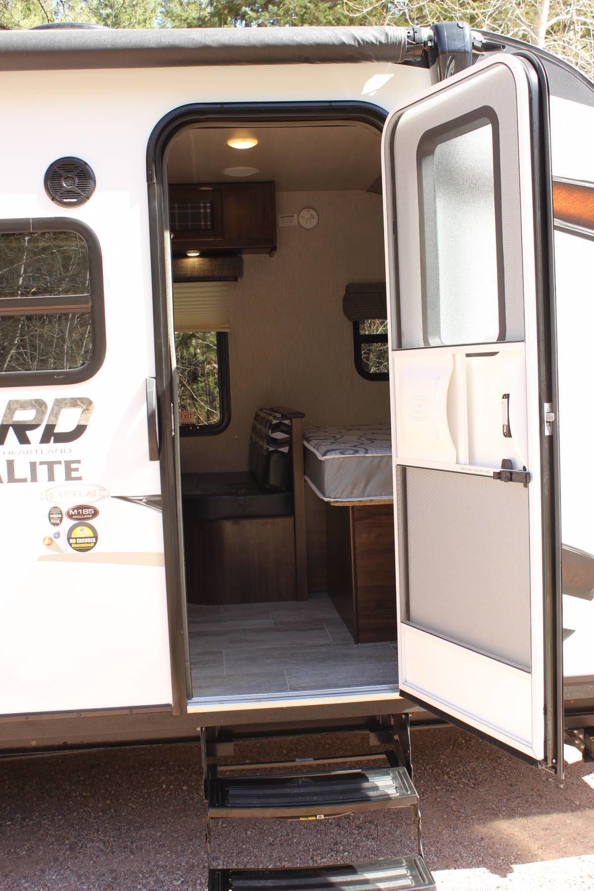 Photo 16 - 2018 Heartland Travel Trailer rental photo 18