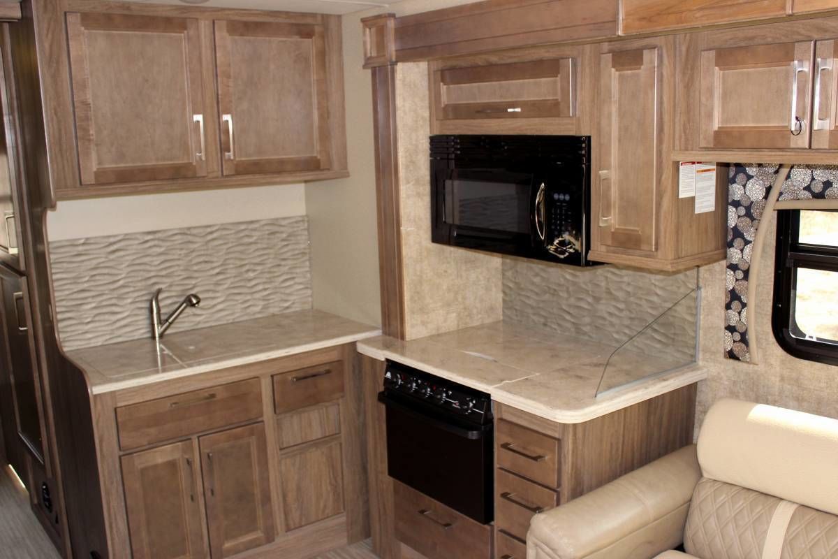 Photo 12 - 2018 Jayco Class C Motorhome rental photo 14