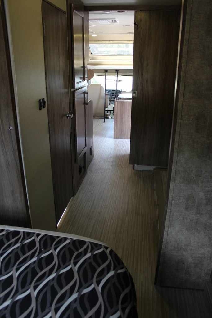 Photo 21 - 2018 Jayco Class C Motorhome rental photo 23