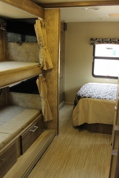 Photo 24 thumbnail 26