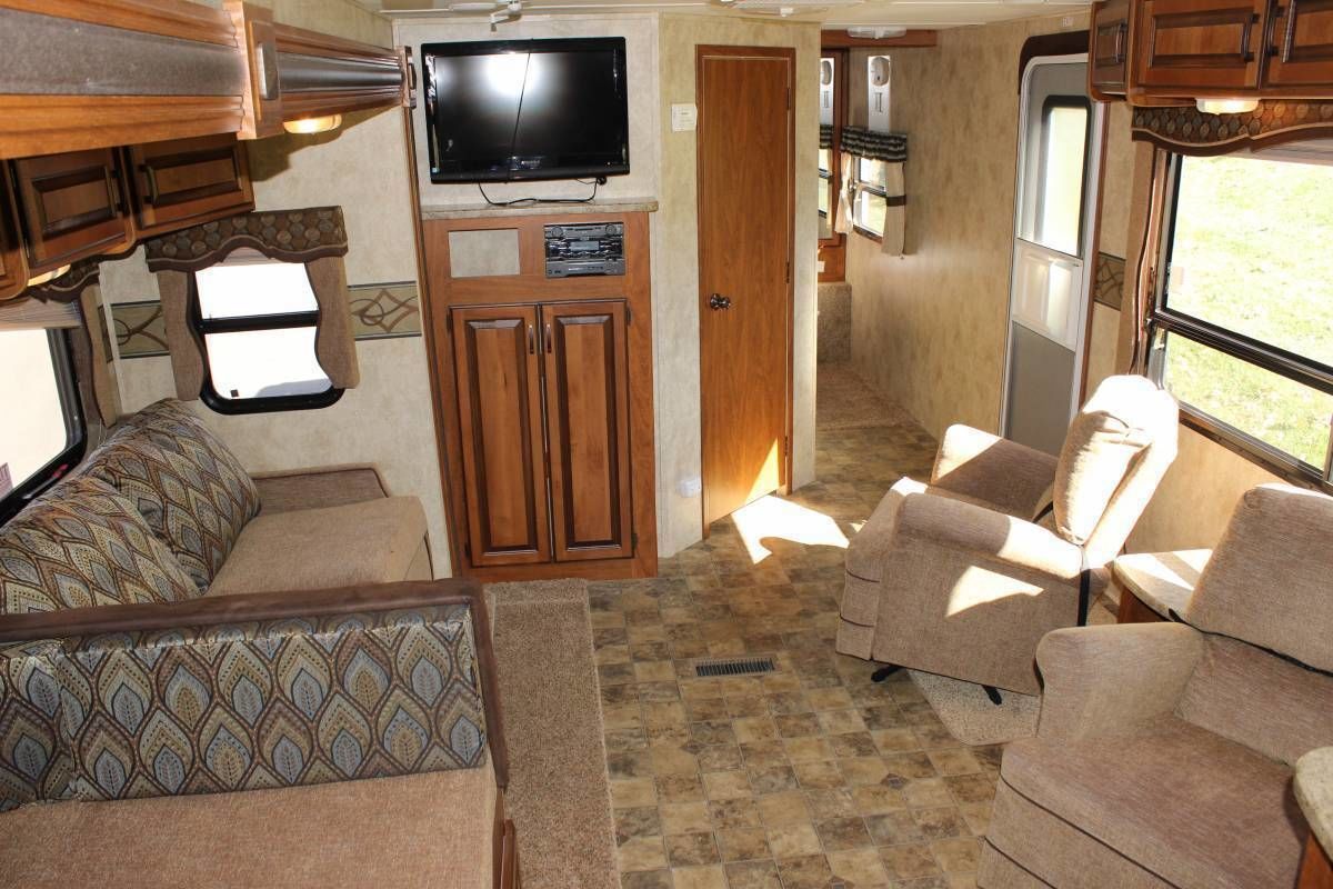 Photo 13 - 2011 Keystone Travel Trailer rental photo 15