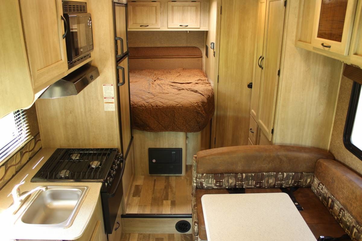 Photo 9 - 2016 Coachmen Class C Motorhome rental photo 11