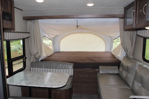 2017 Dutchmen Aerolite Hybrid Travel Trailer for rent in Colorado Springs, CO