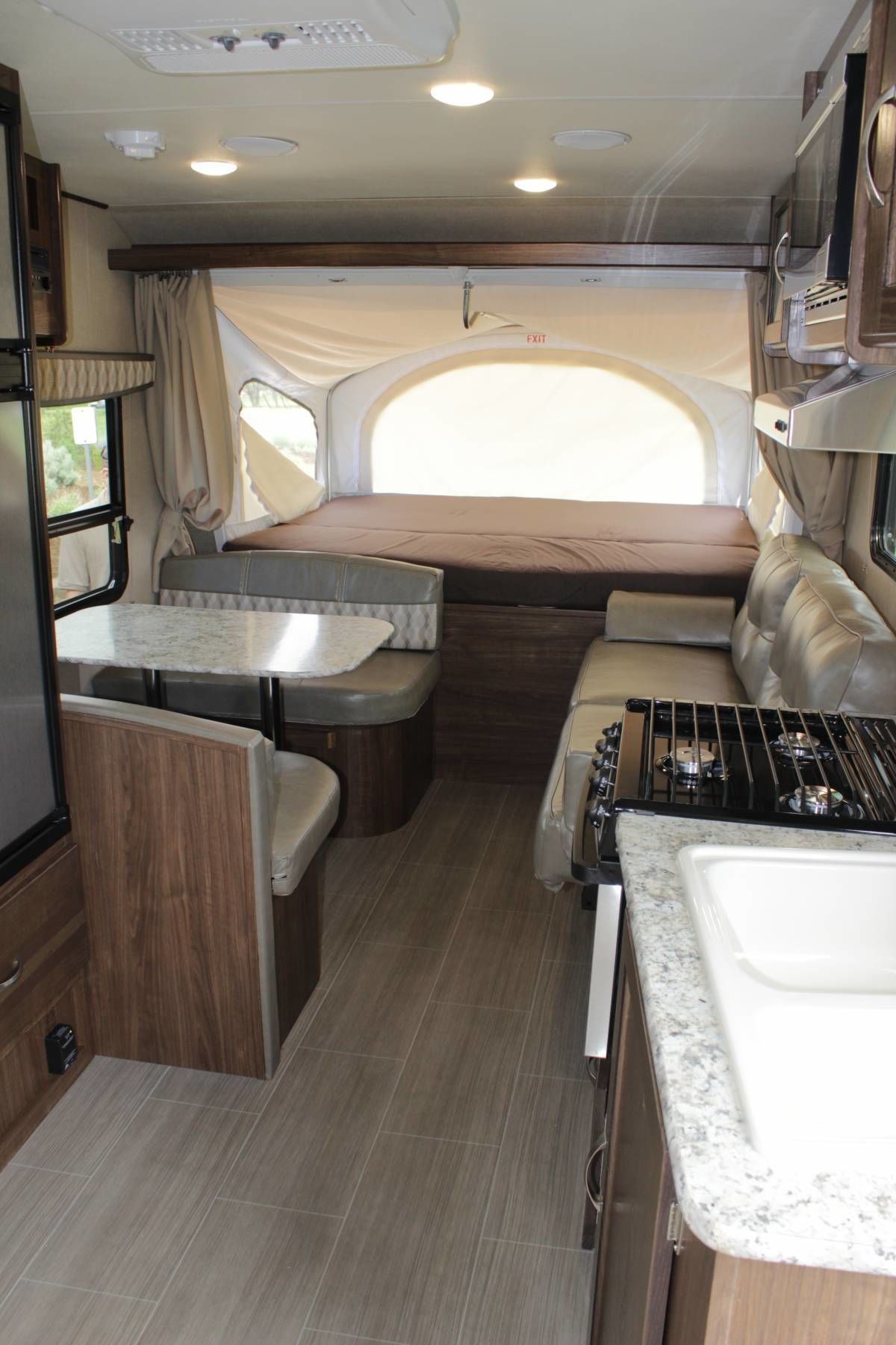 Photo 16 - 2017 Dutchmen Travel Trailer rental photo 18