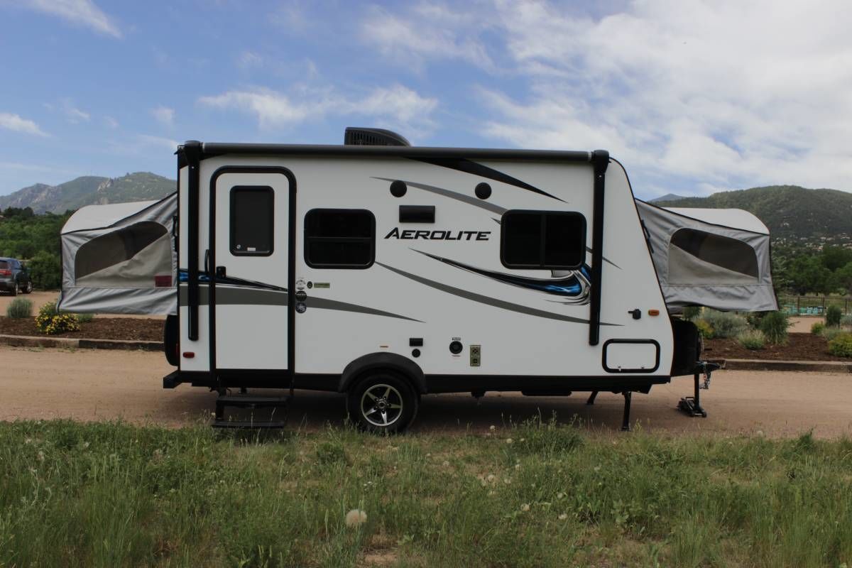Photo 18 - 2017 Dutchmen Travel Trailer rental photo 20