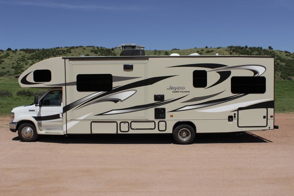 Photo 1 - 2015 Jayco Class C Motorhome rental photo 3