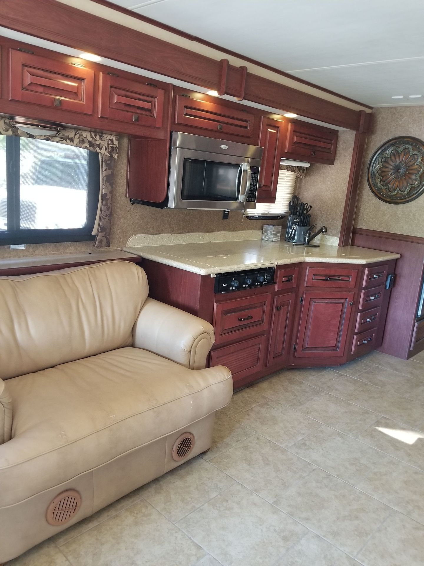Photo 5 - 2012 Forest River Class A Motorhome rental photo 7
