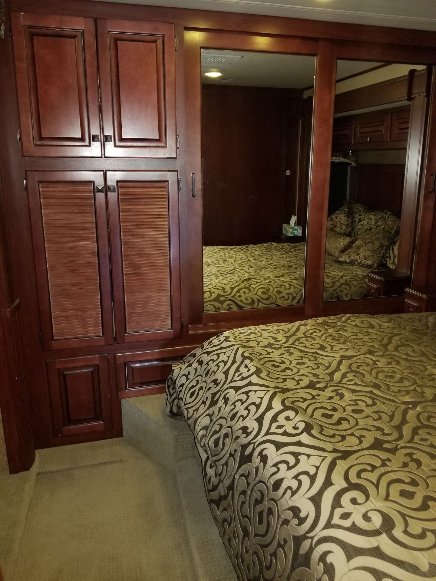 Photo 11 - 2012 Forest River Class A Motorhome rental photo 13