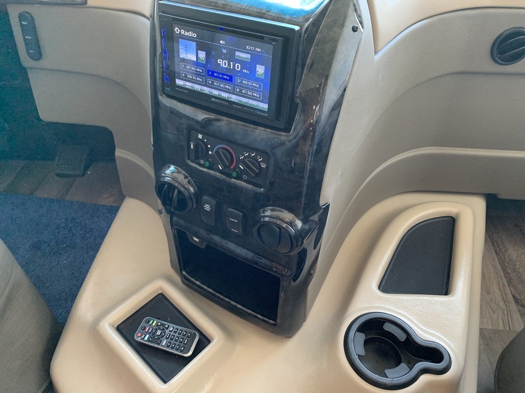 Photo 5 - 2020 Jayco Class A Motorhome rental photo 7