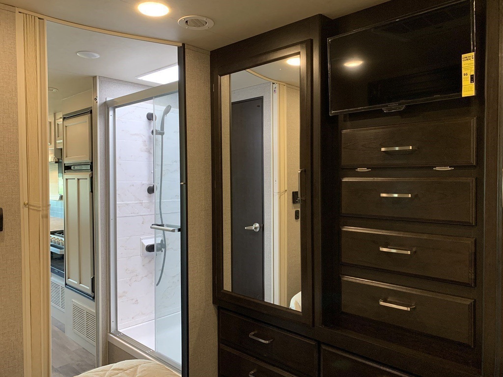Photo 12 - 2020 Jayco Class A Motorhome rental photo 14