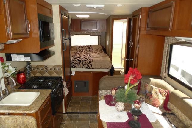 Photo 10 - 2013 Thor Motor Coach Class C Motorhome rental photo 12