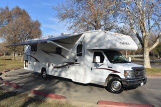 2015 Winnebago Itasca Spirit Class C Motorhome for rent in Sacramento, CA