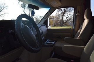 Photo 3 - 2015 Winnebago Class C Motorhome rental photo 5