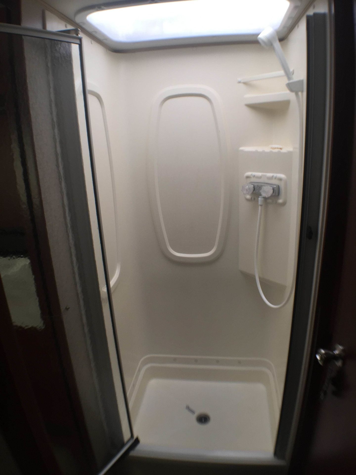 Photo 18 - 2015 Winnebago Class C Motorhome rental photo 20