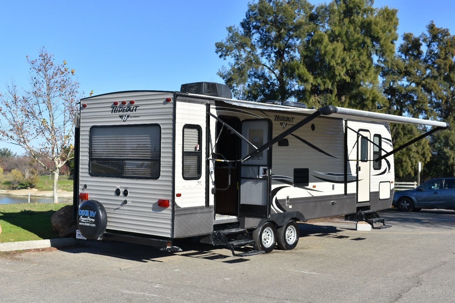 Photo 22 - 2015 Keystone Travel Trailer rental photo 24